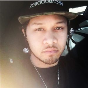 Meet your Posher, Mochie